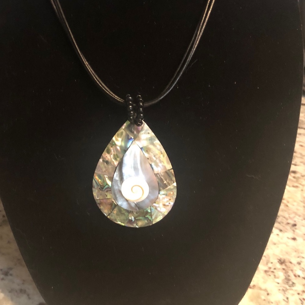 onyx and oyster shell enhancer necklace
